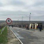 У середу пройти лінію зіткнення можна через “Станицю Луганську”. "Новотроїцьке" розблокують у п'ятницю
