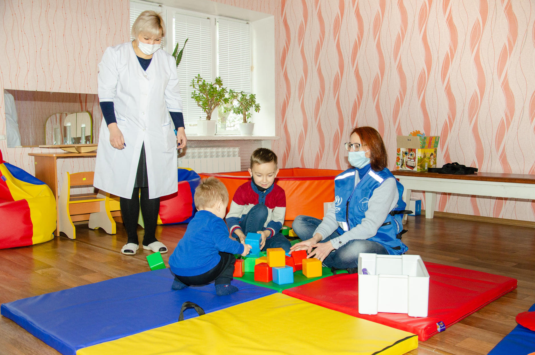 В Торецьку відкрили сенсорну кімнату для лікування дітей з аутизмом та зняття стресу (ФОТО)