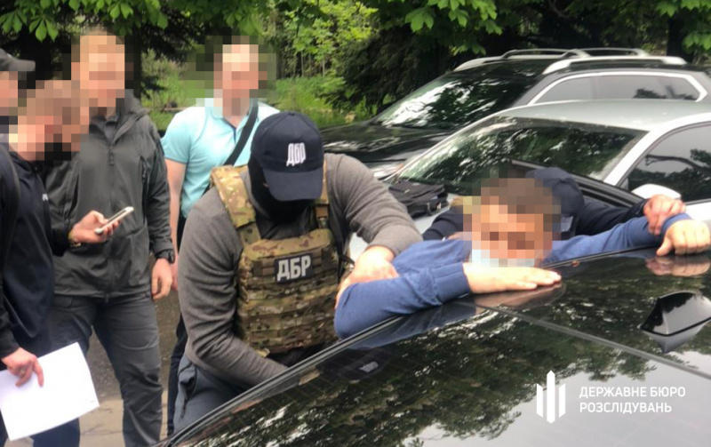 Підозрюваному в хабарі судді Донецького окружного адмінсуду обрали запобіжний захід