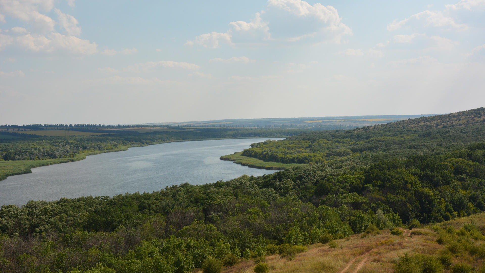 Региональный ландшафтный парк "Клебан-Бык" в Донецкой области