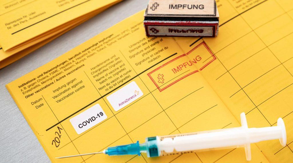 Українці, щеплені проти COVID-19, можуть отримати свідоцтво про вакцинацію