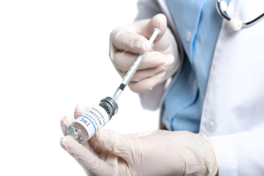 За неделю более 6 тысяч жителей Донетчины закончили курс прививки от COVID-19 (статистика)