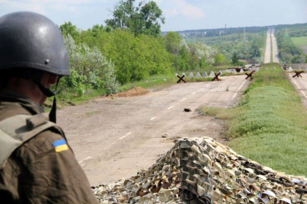 Сутки в зоне ООС: оккупанты дистанционно минировали позиции ВСУ и ранили 1 бойца
