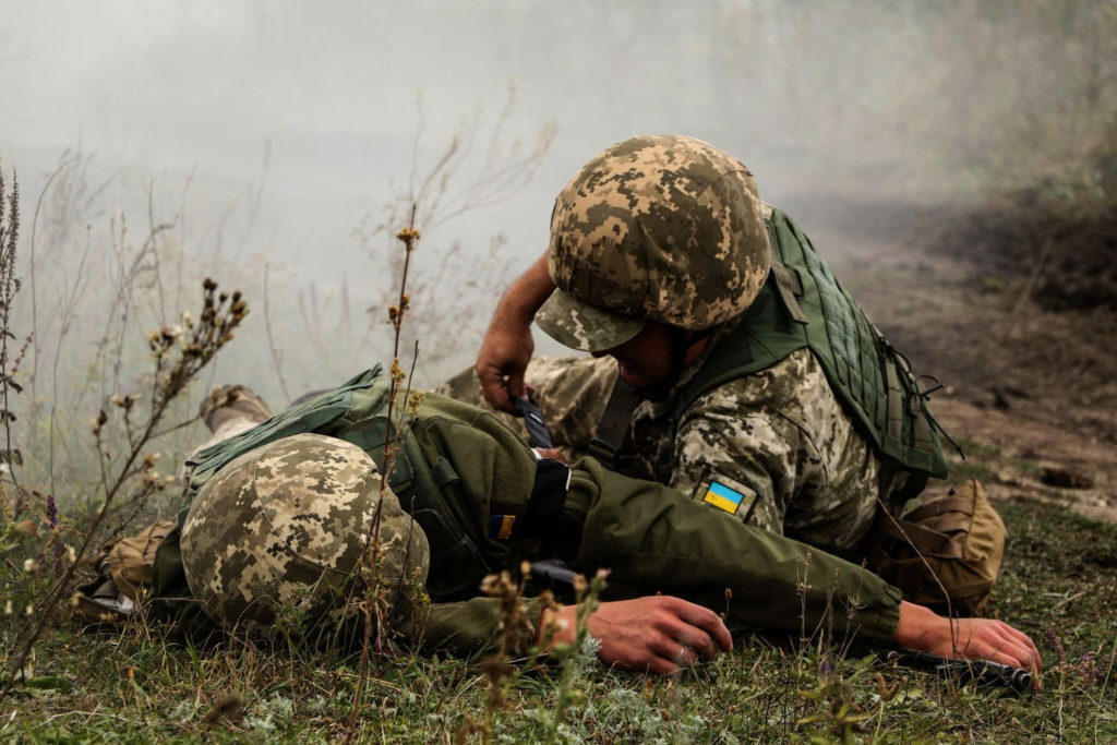 Оккупанты ранили еще двух украинских военных в зоне ООС