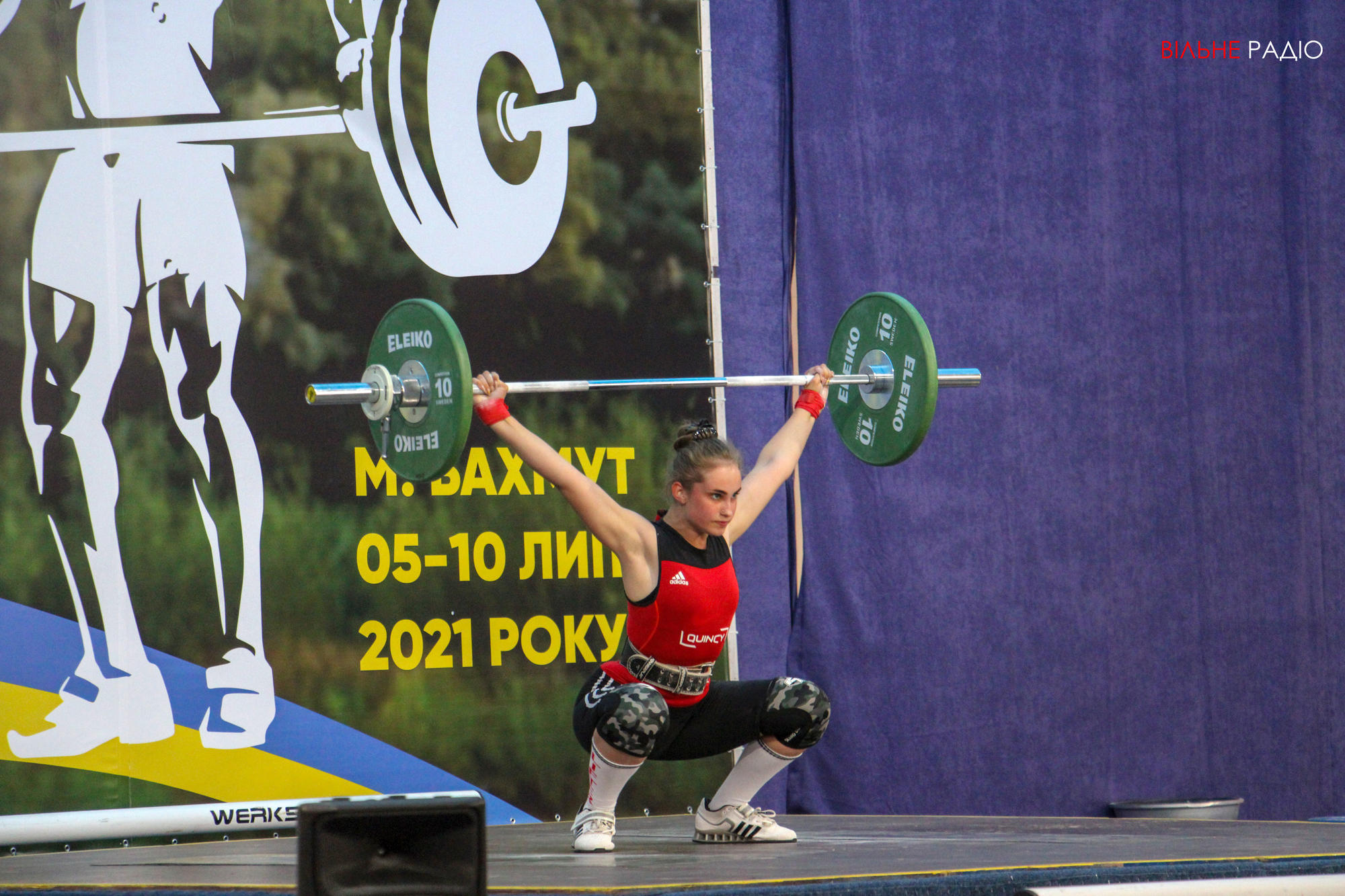 В Бахмуте впервые проводят чемпионат Украины по тяжелой атлетике среди молодежи