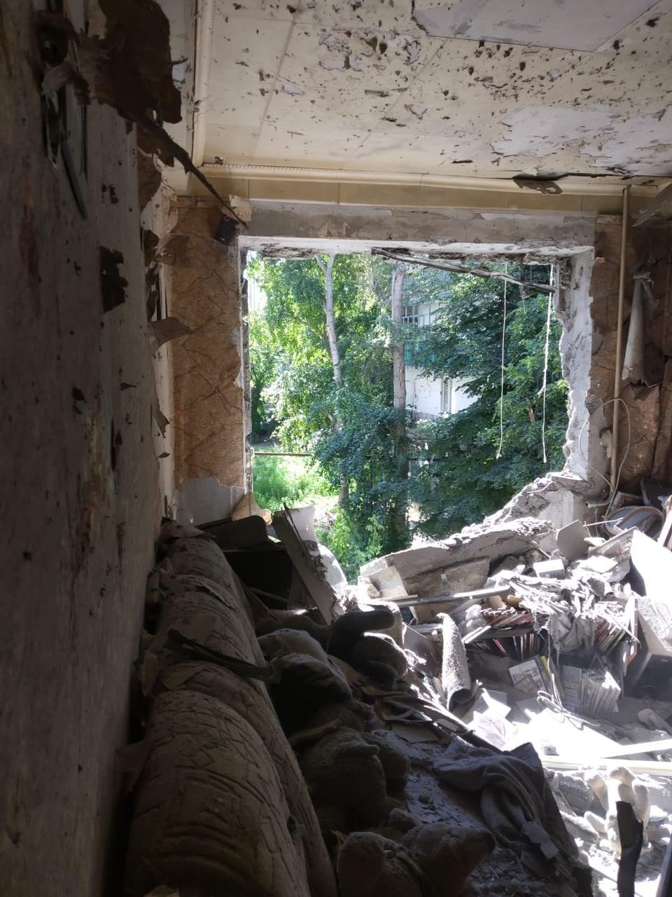 Боевики обстреляли Красногоровку Донецкой области, ранен местный житель