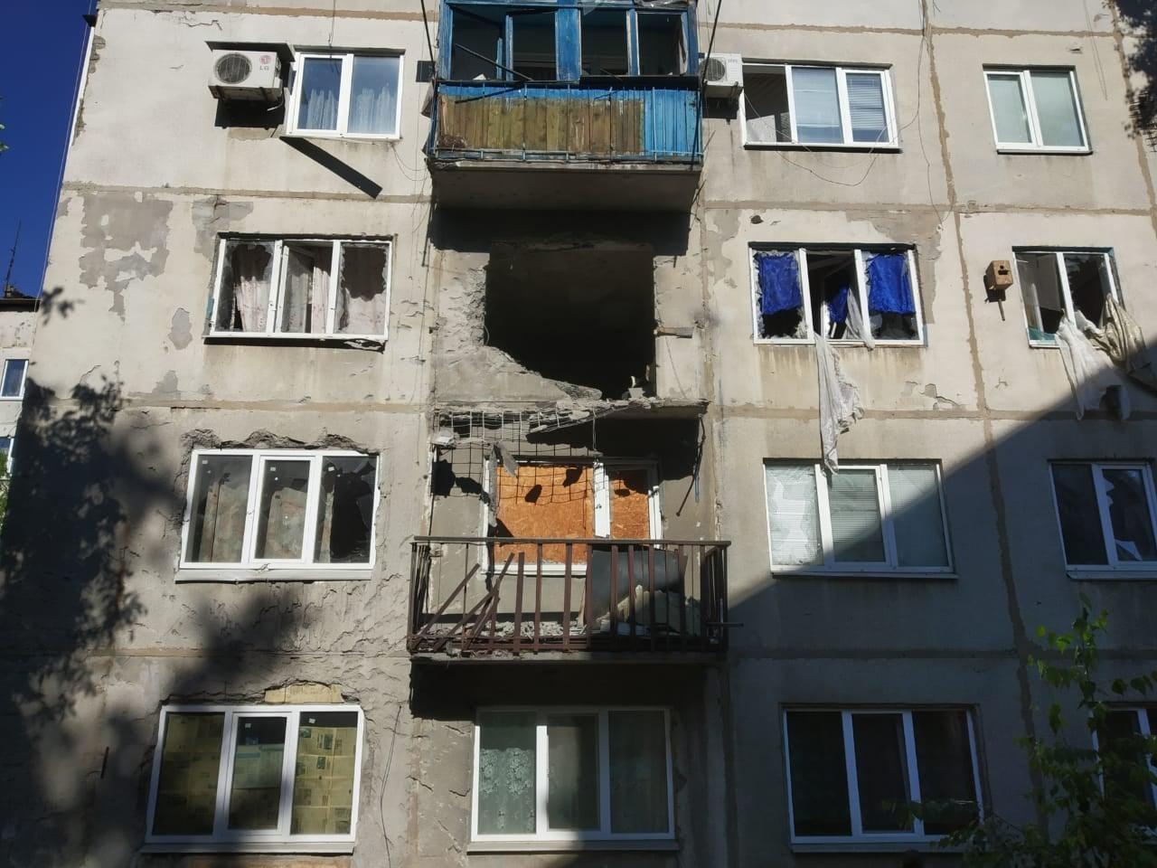 Бойовики обстріляли Красногорівку Донецької області, поранений цивільний