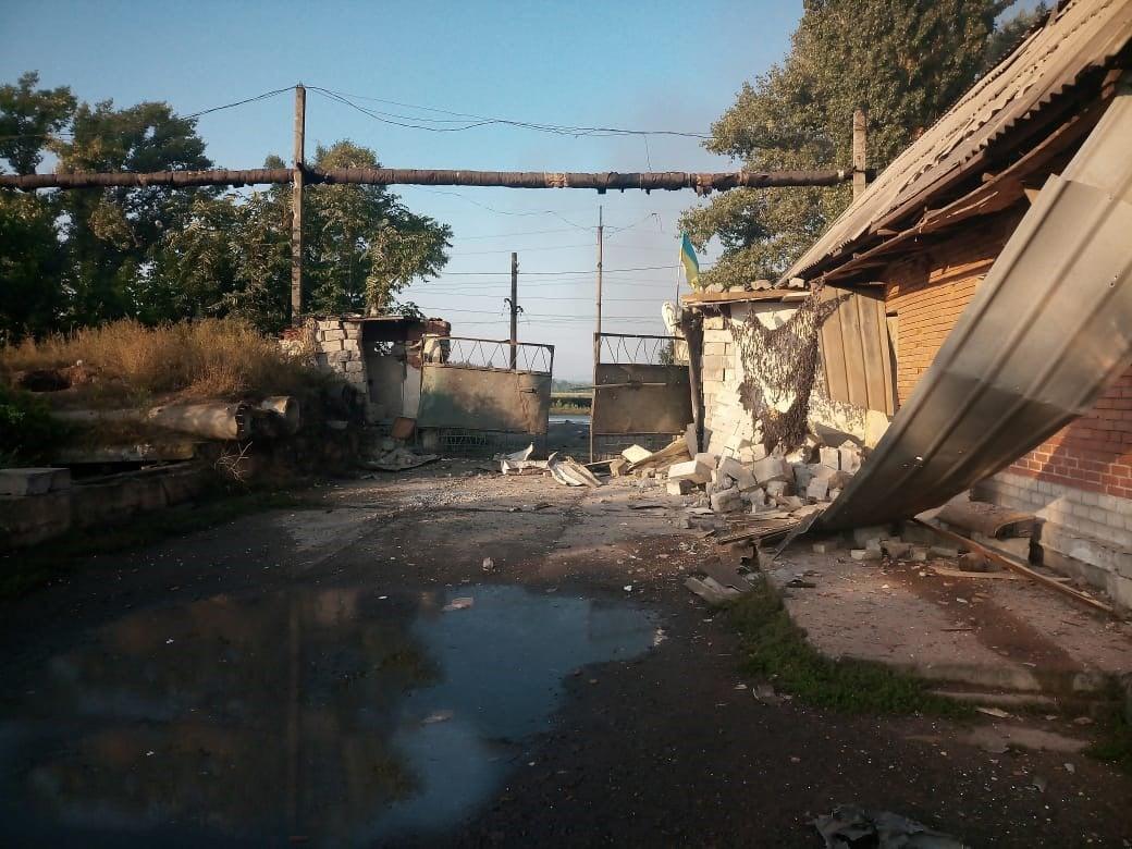 Боевики “ДНР” обстреляли жилые кварталы Авдеевки из артиллерии (фото, видео) 2