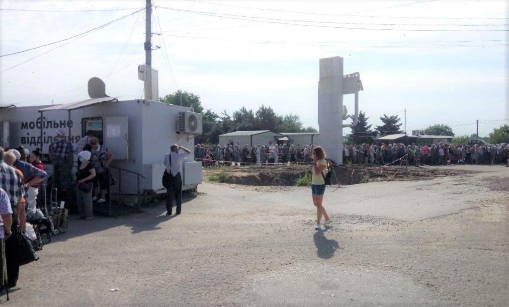 Ситуація на КПВВ Донбасу: Відкриті 7 КПВВ, але пропуск є лише на “Станиці Луганській”, — ДПСУ