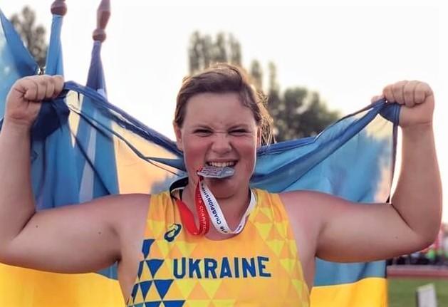 “Показала зуби”. Юна атлетка з Торецька завоювала “срібло” у штовханні ядра на міжнародних змаганнях