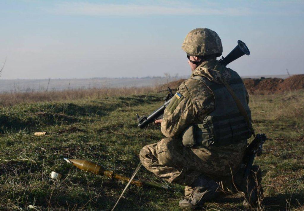 В зоні ООС поранені двоє українських військових