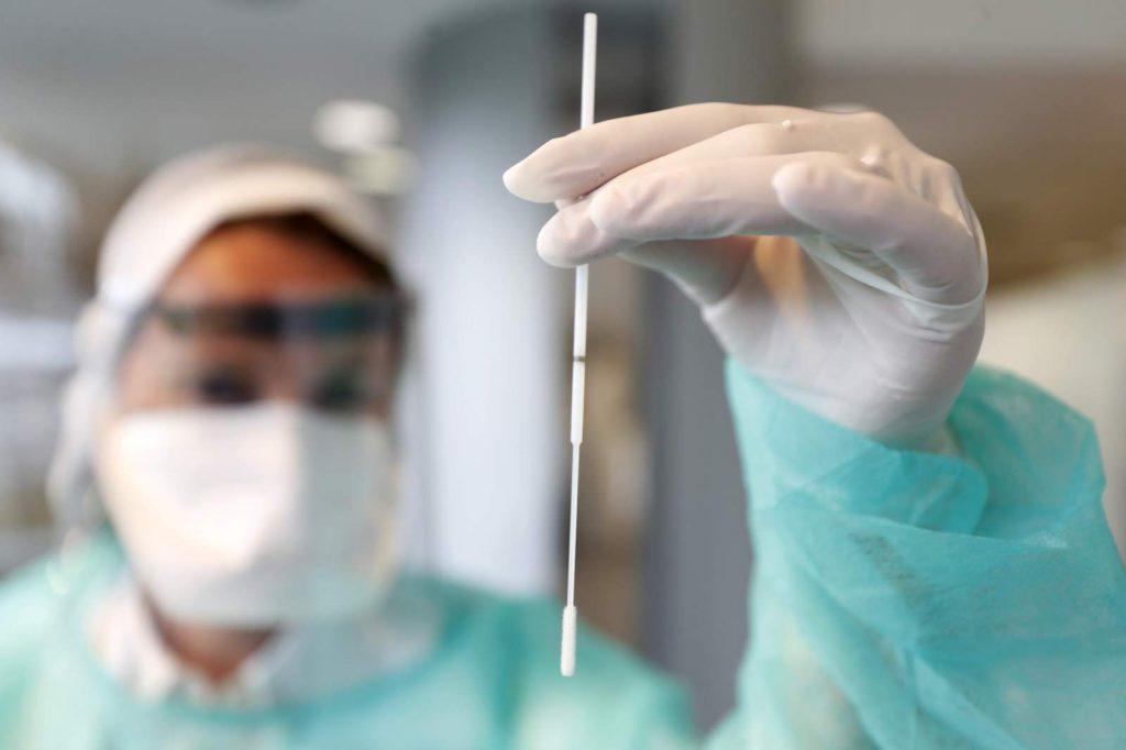 На Донеччині за день підтвердили ще 460 пацієнтів з коронавірусом
