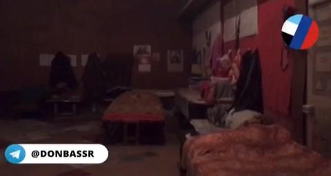 9 людей вже 7 років живуть у бомбосховищі біля шахти “Трудівська” в Донецьку