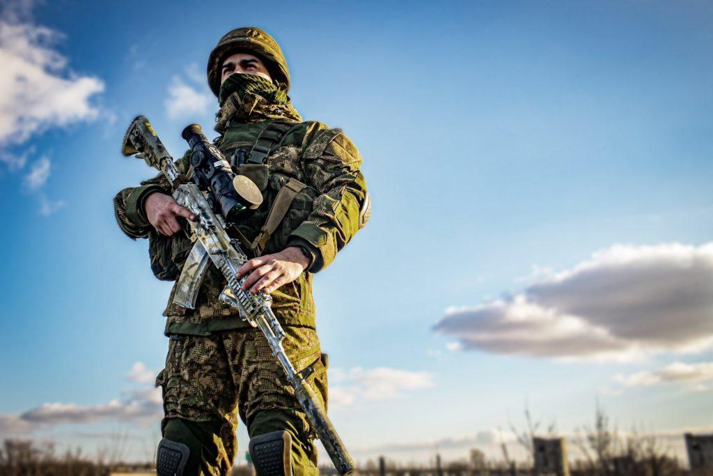 День в ООС: бойовики стріляли 5 разів, осколками поранило українського бійця