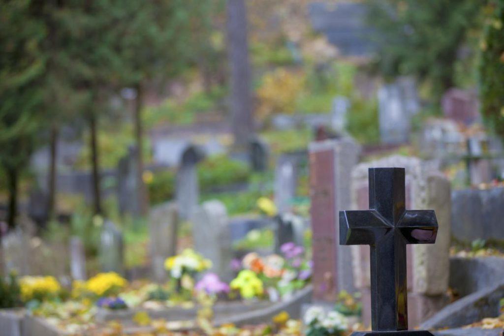 Последствия коронавируса: в Мирнограде будут запускать новое кладбище, потому что на других не хватает мест