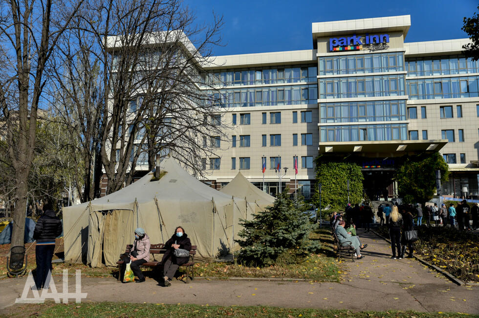 ОБСЄ призупиняє місію в ОРДО. Спостерігачам не дають виїхати з Горлівки та Донецька (по поличках)