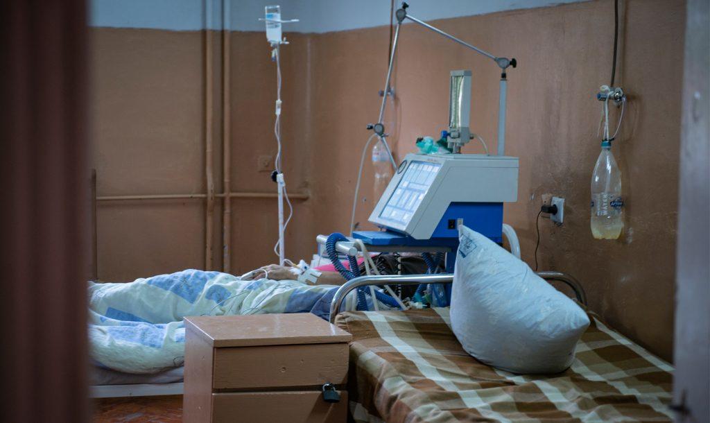 За день больше всего умерших от осложнений коронавируса по Украине — из Донецкой области