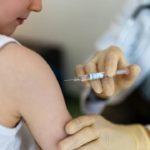В Україні дозволили щеплювати проти коронавірусу дітей від 12 років