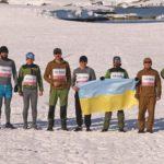 400 метров по пингвиньей тропе: украинские полярники присоединились к "Марафону, который никто не хочет бежать" (ФОТО)