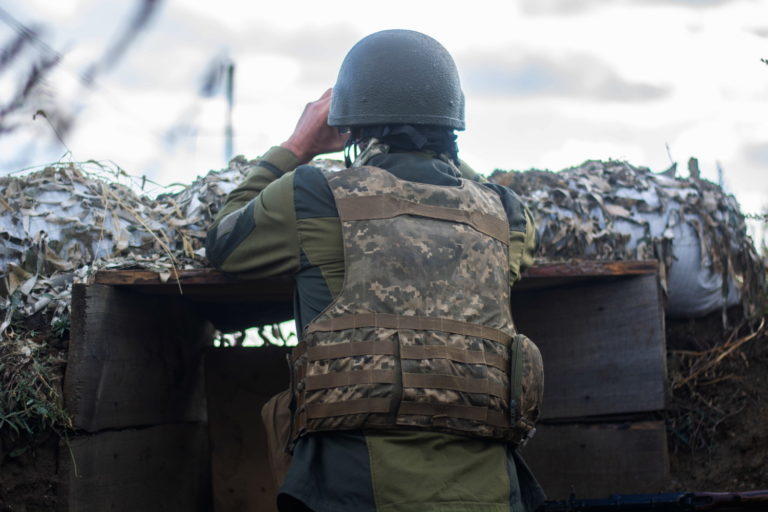 В неділю окупанти гатили по ЗСУ з протитанкових гранатометів та великокаліберних кулеметів