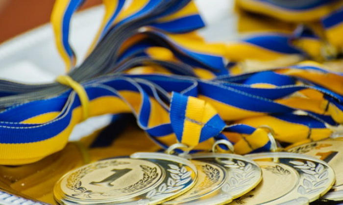 6 спортсменам та 5 тренерам Донеччини з олімпійських видів спорту призначили президентські стипендії