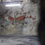 Переосмислення печерного мистецтва: у Бахмуті митці розписали гіпсові стіни заводу шампанських вин (ФОТО)