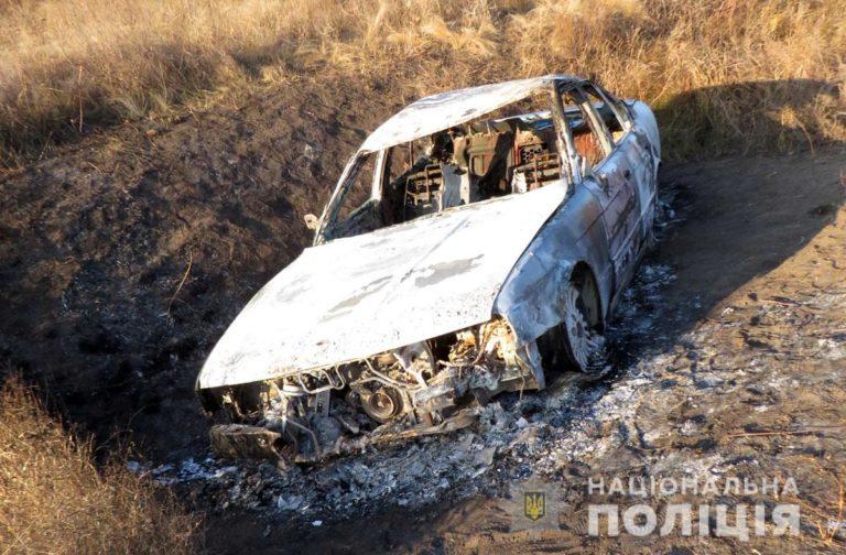 Ховався під ліжком: у Покровську затримали чоловіка, якого підозрюють у вбивстві та підпалі сімейної пари (ФОТО, ВІДЕО)