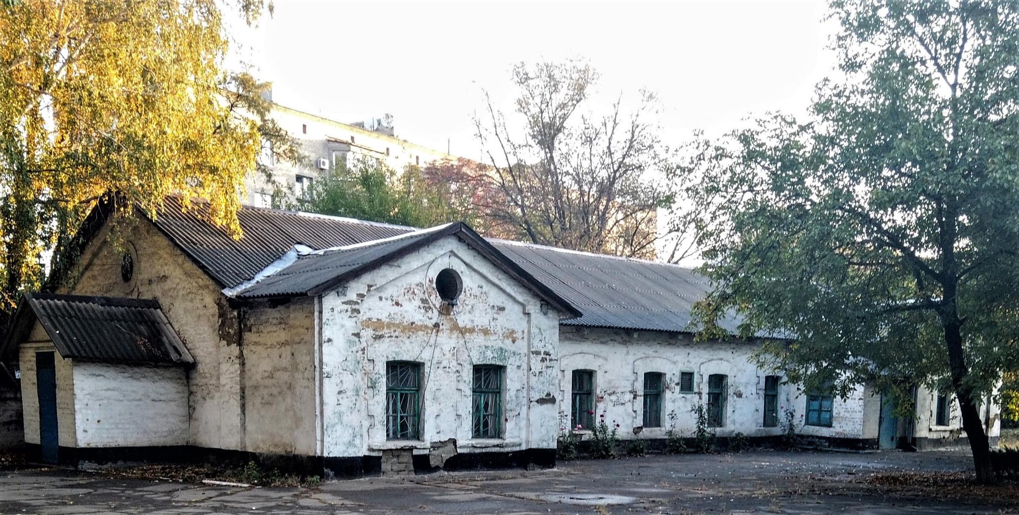 здание где работал Николай Леонтович в Покровске Гришино на Донетчине