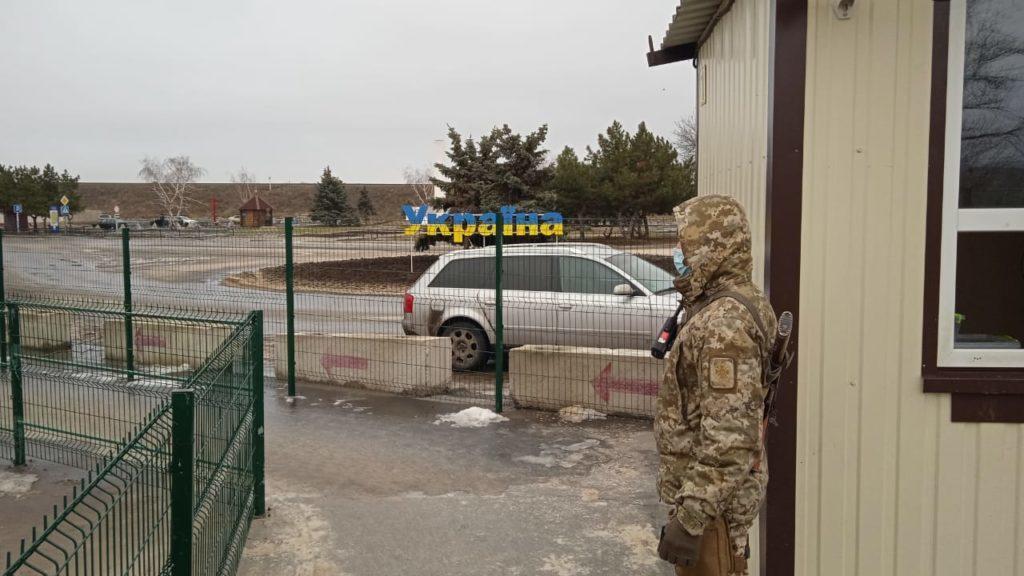 Ситуация на линии разграничения: во вторник пропуск есть только на “Станице Луганской”