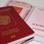 Примус до “громадянства ЛДНР”, обмани та довгі черги. Як тривала паспортизація мешканців ОРДЛО у 2021 році