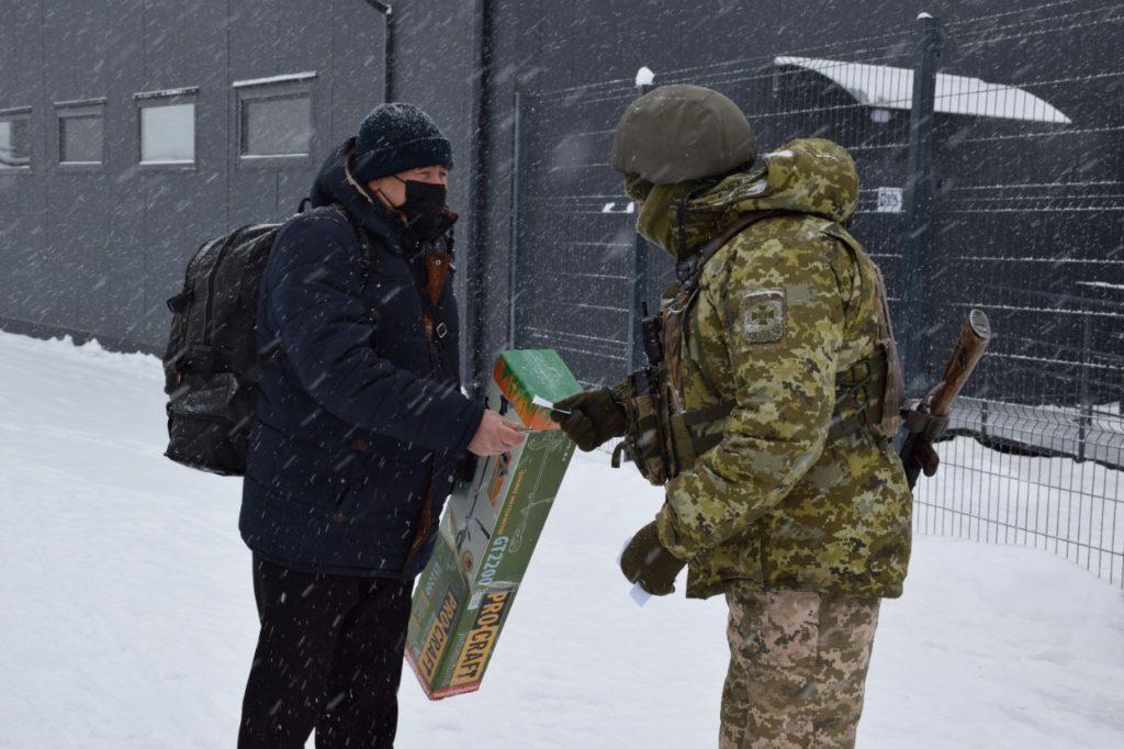 20 січня на Донбасі працює на пропуск лише КПВВ “Станиця Луганська”