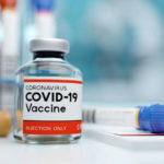 З 31 січня не щеплених від коронавірусу медиків, комунальників та місцевих посадовців відсторонюють від роботи, — уряд