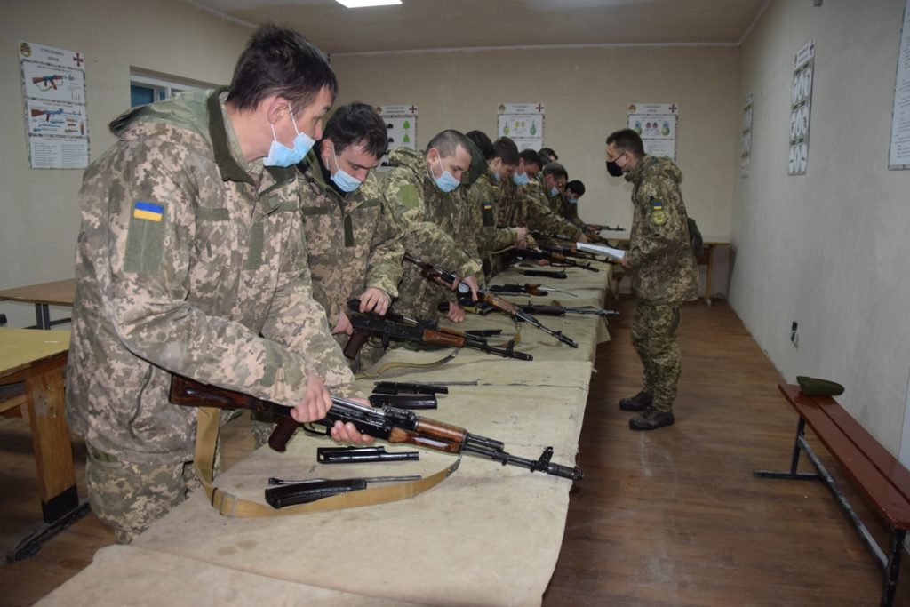 В Украине объявили о призыве резервистов. Что это значит и кого касается (ВИДЕО)