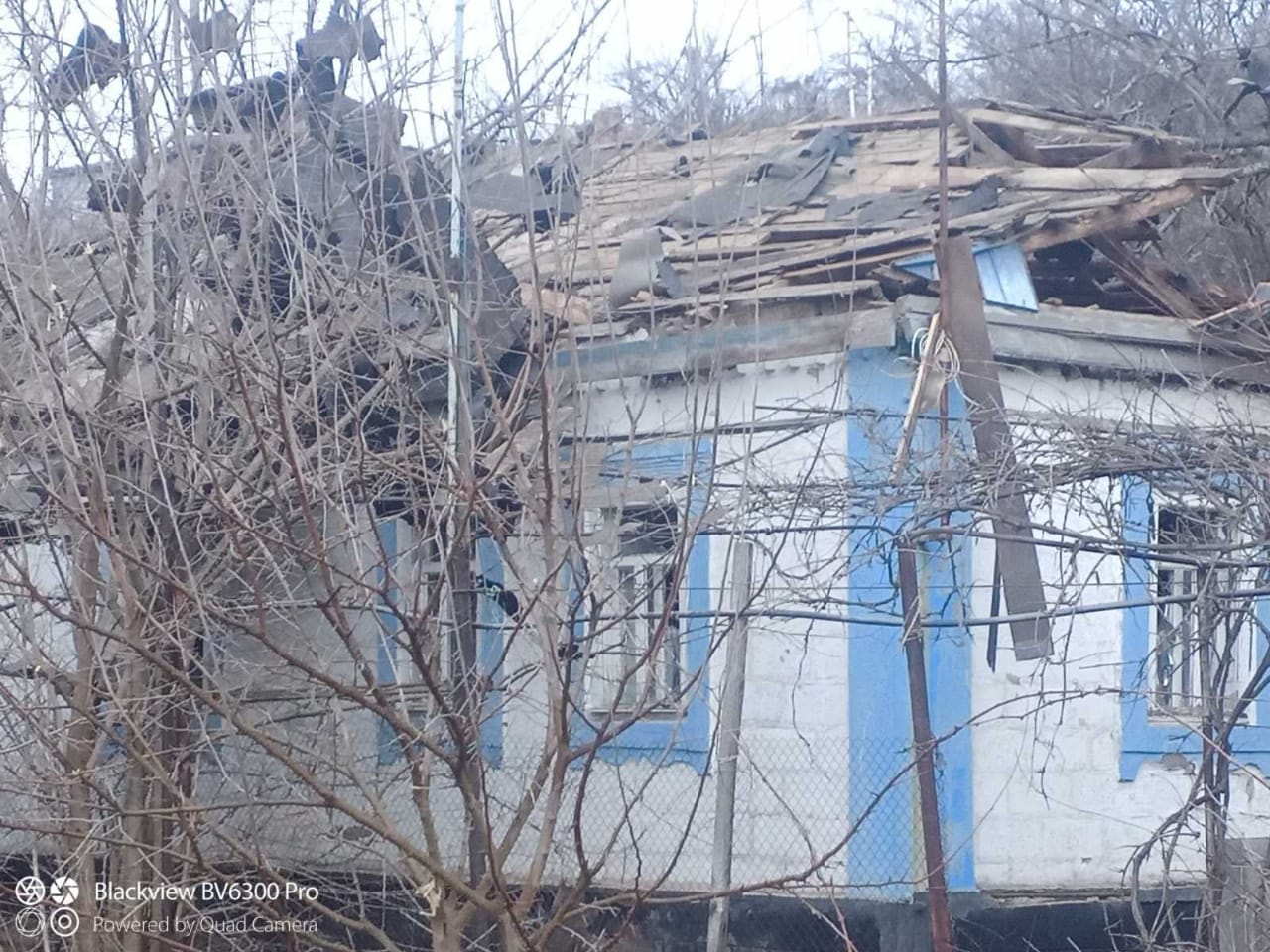 Бойовики обстріляли три села на Приазов’ї. Снаряди пошкодили будинки, — Донецька ОДА (ФОТО) 5