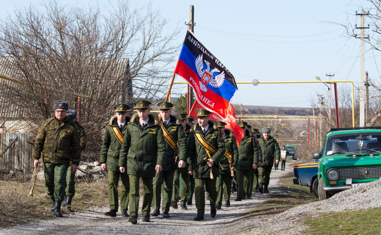 У “ДНР” оголосили загальну мобілізацію. Кого це стосується ㅡ указ (фото)