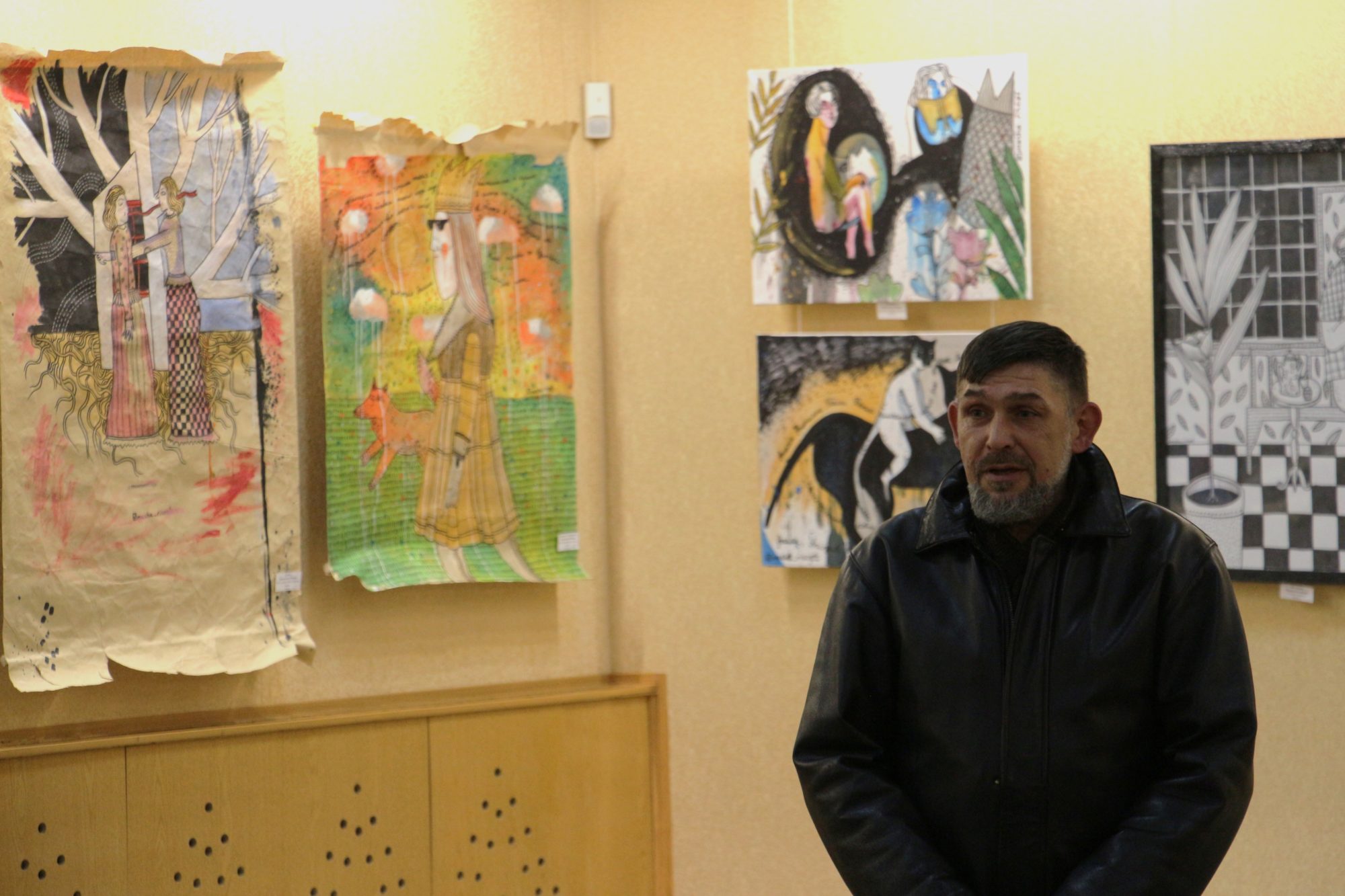 В Бахмуті стартувала картинна виставка місцевої художниці Марії Вишедської та її батька (Фото)