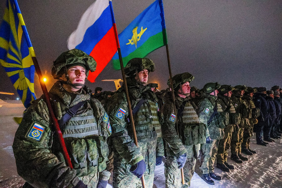 Пропонують своїх миротворців: Підконтрольна Росії безпекова організація готова ввести на Донбас війська