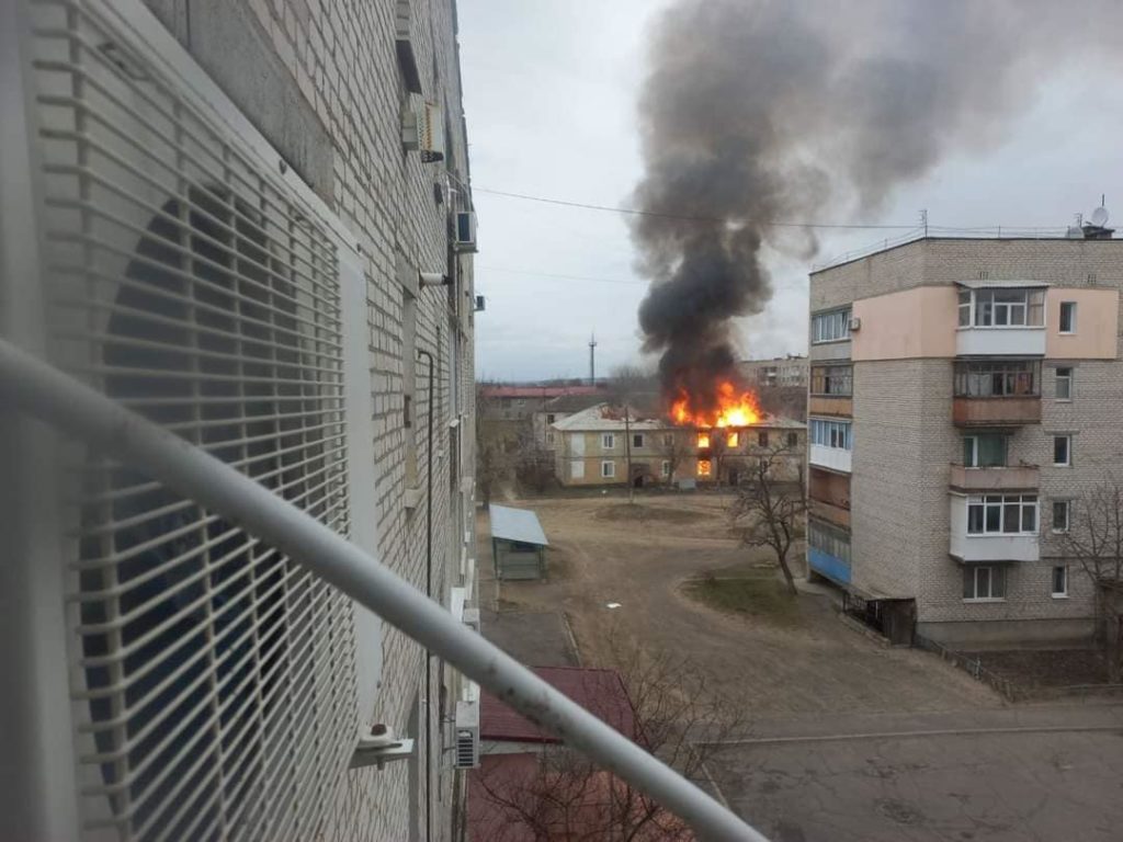 В Счастье российские войска обстреляли автобусы для эвакуации мирных, водители ранены, — глава Луганской ВГА
