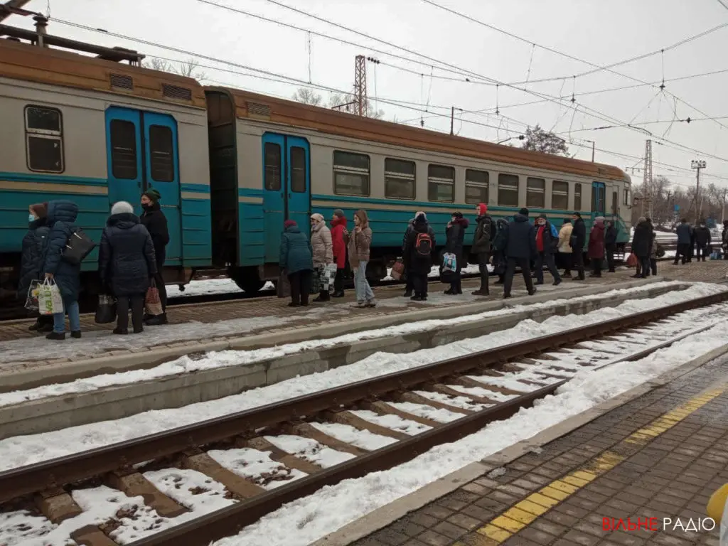 З 25 лютого “Укрзалізниця” скасовує електрички між Донецькою областю та Харковом, — “УЗ”