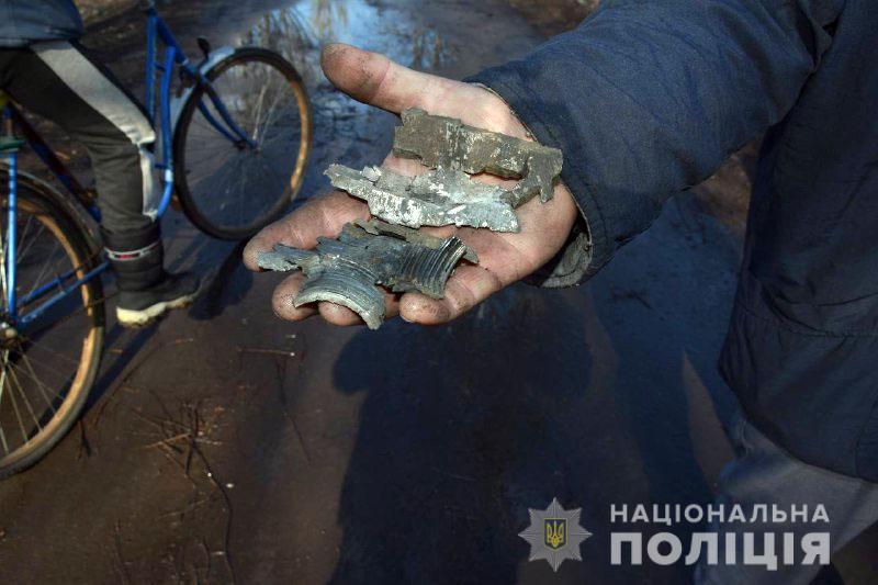 Оккупанты обстреляли детсад в Зеленополье и ранили женщину в Николаевке 4