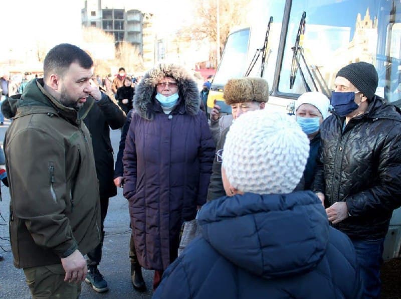 Евакуація з “ДНР”: Понад 10 тисяч людей вже вивезли, задіяли електропотяги 1