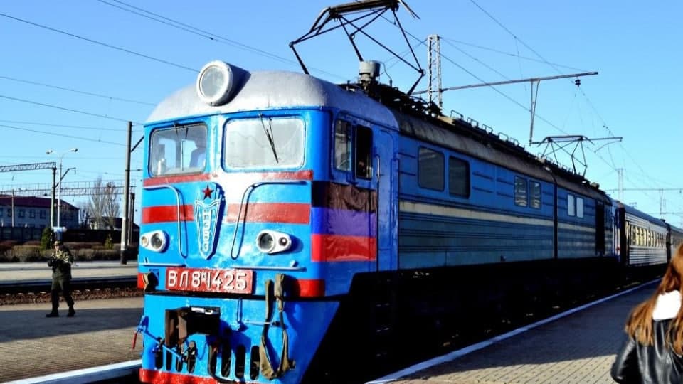 28 февраля жители Донецкой области смогут выехать на поезде из Константиновки в Одессу. На него нужны билеты