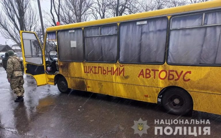 Окупанти вдруге зірвали евакуацію мирних мешканців Маріуполя