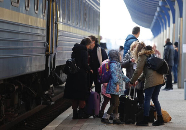 12 березня для мешканців Луганщини організують евакуаційний поїзд, — Луганська ОВА
