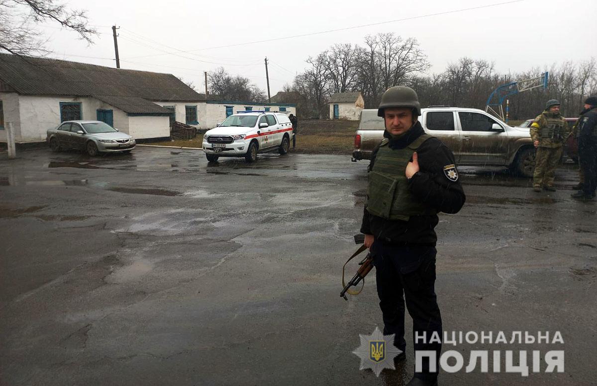 Ще близько 100 людей вдалося евакуювати з Волновахи, де не вщухають обстріли з артилерії (імена) 6