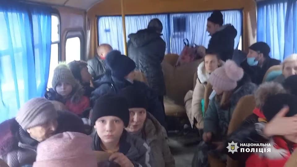 200 человек были эвакуированы из Волновахи, где уже несколько дней не утихают активные бои 6