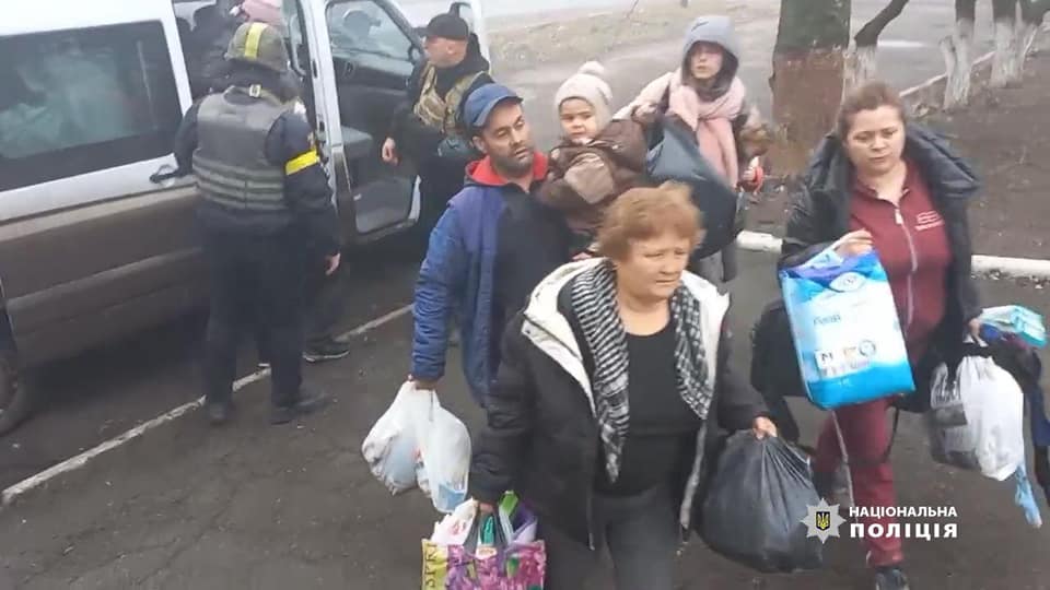 200 человек были эвакуированы из Волновахи, где уже несколько дней не утихают активные бои 5