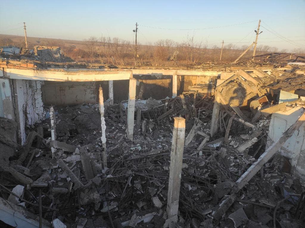 Война в Украине, день 27-й: на Краматорск россияне сбросили запрещенные фосфорные бомбы, а в Северодонецке обстреляли детскую больницу и очередь в магазин 2
