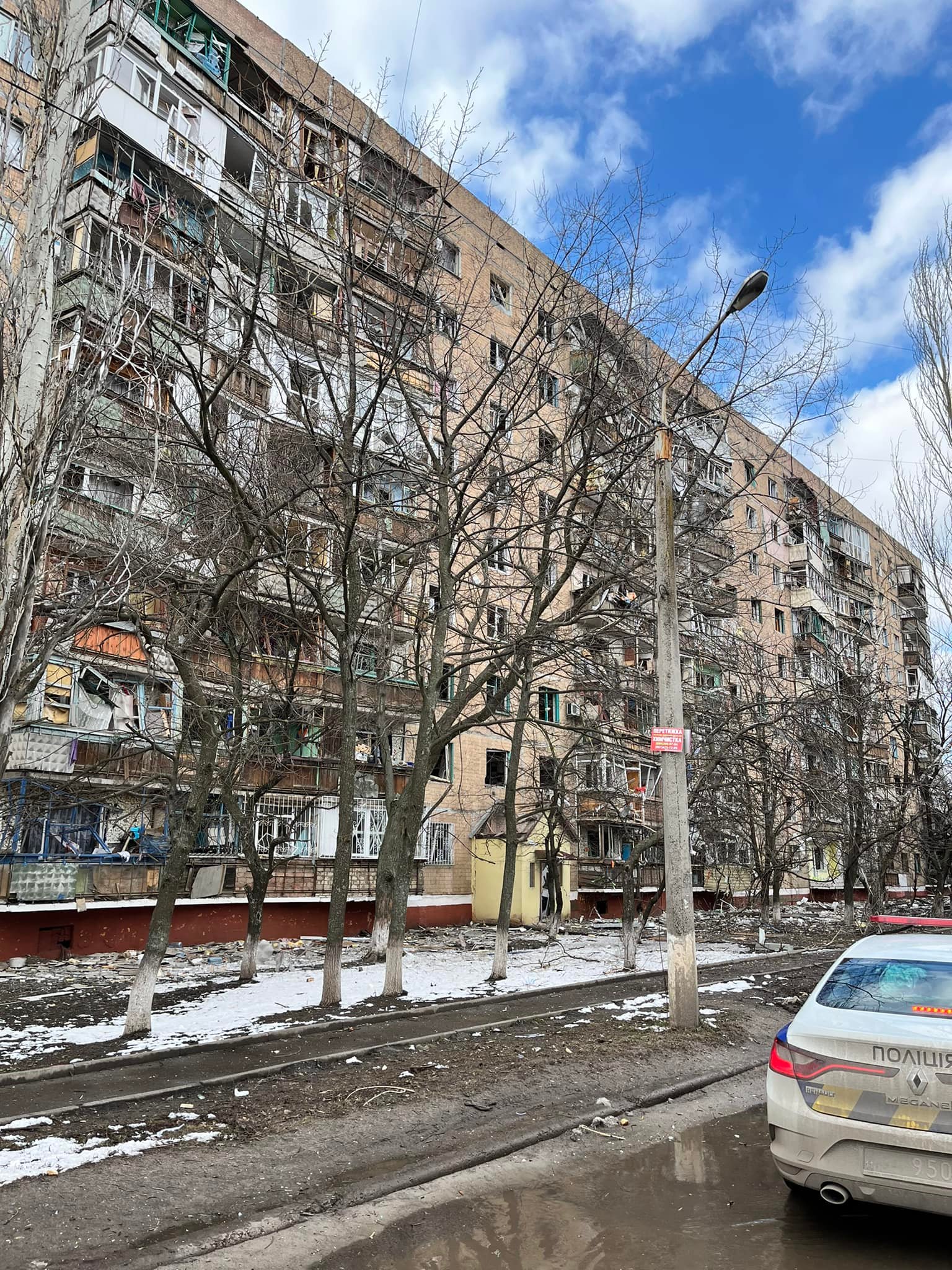 Двоє людей загинули від вибуху в Краматорську. Росіяни обстріляли житлові багатоповерхівки (ФОТО, ВІДЕО) 6