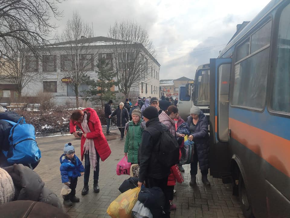 Война в Украине, день 14-й: оккупанты обстреляли роддом и больницу в Мариуполе, здесь гражданские несут наибольшие потери 4